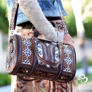 Gorgeous Traditional Indonesian Design - Kayu Nano Hand bag